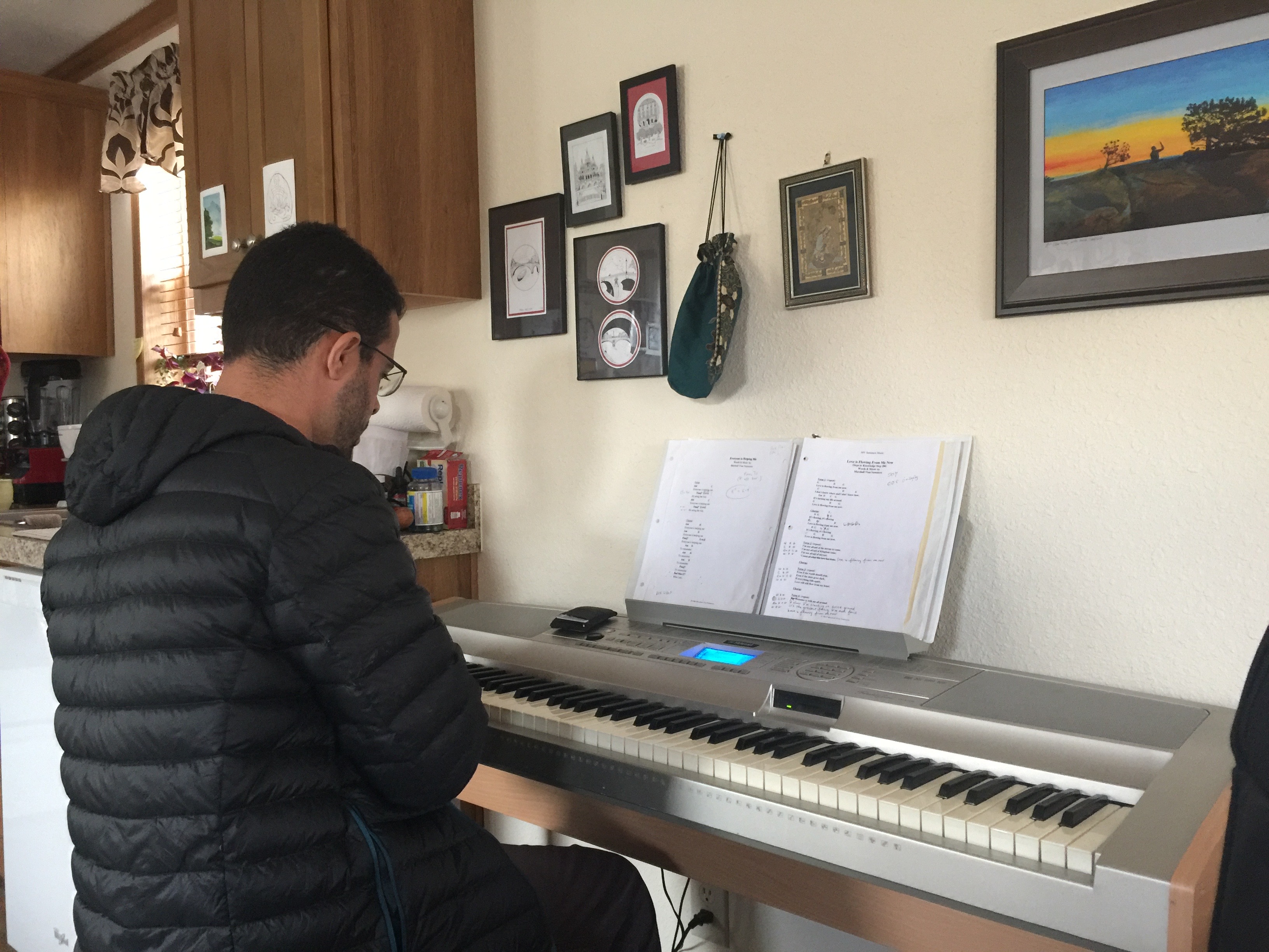 Levy at the keyboard at Dar's, 2018
